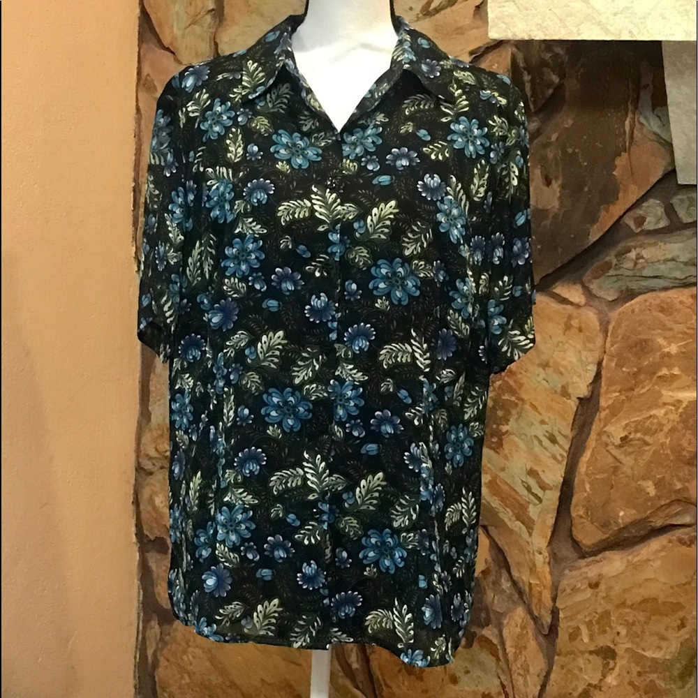 Sag Harbor crepe print blouse